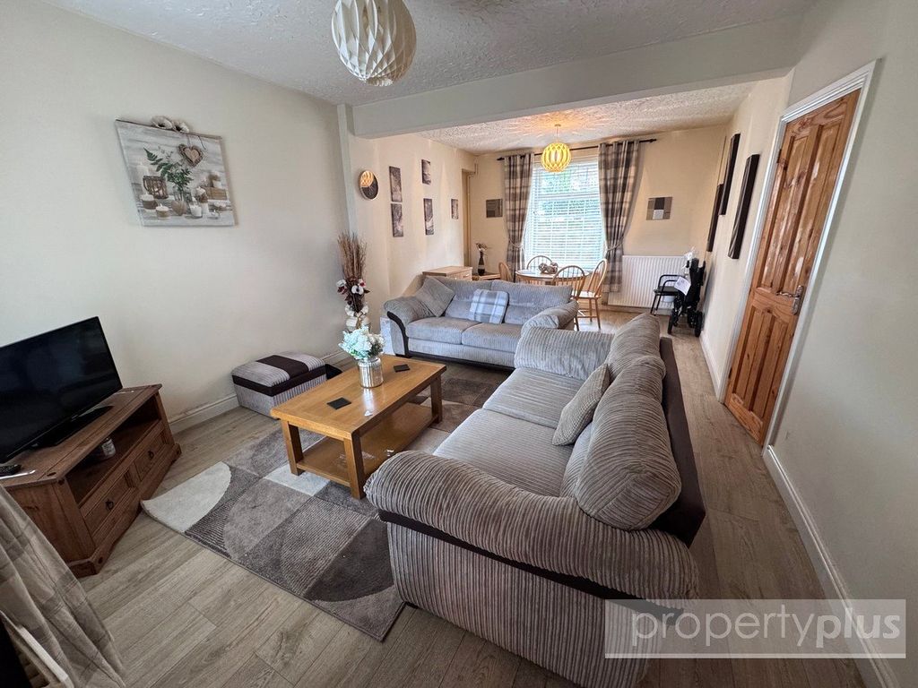 Property photo 2 of 14 Picture No. 09