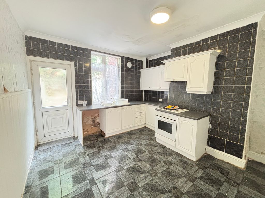 Property photo 2 of 9 Kitchen - Diner