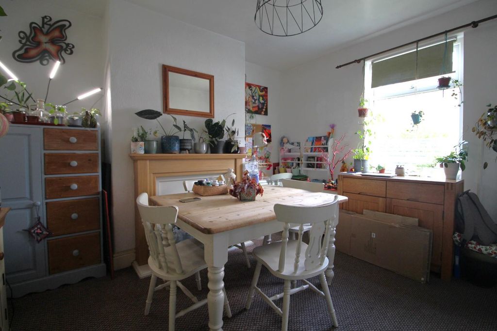 Property photo 3 of 8 Img_7658v1.Jpg