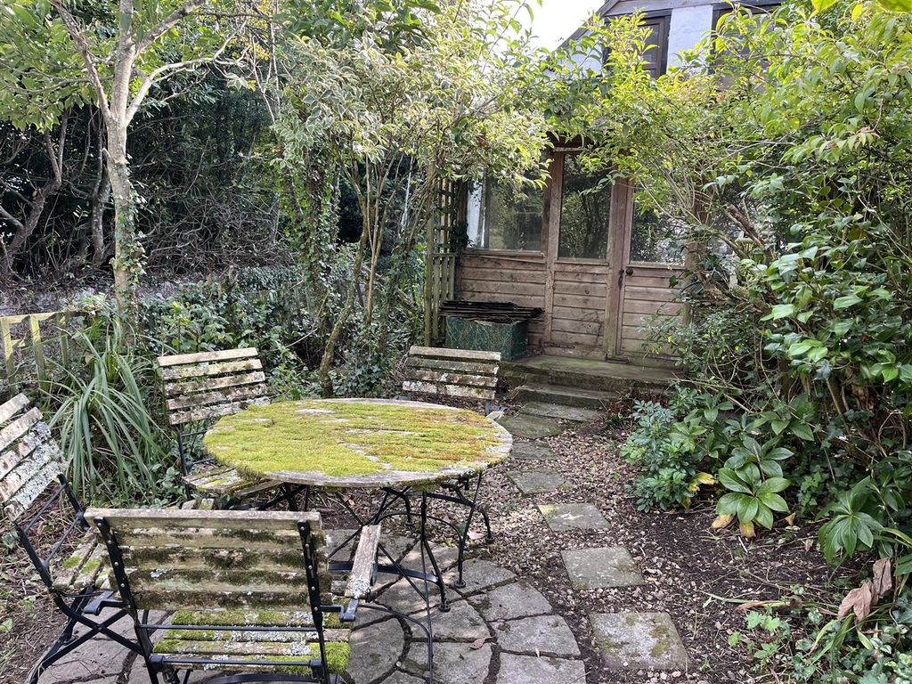 Property photo 2 of 13 Garden 1.Jpg