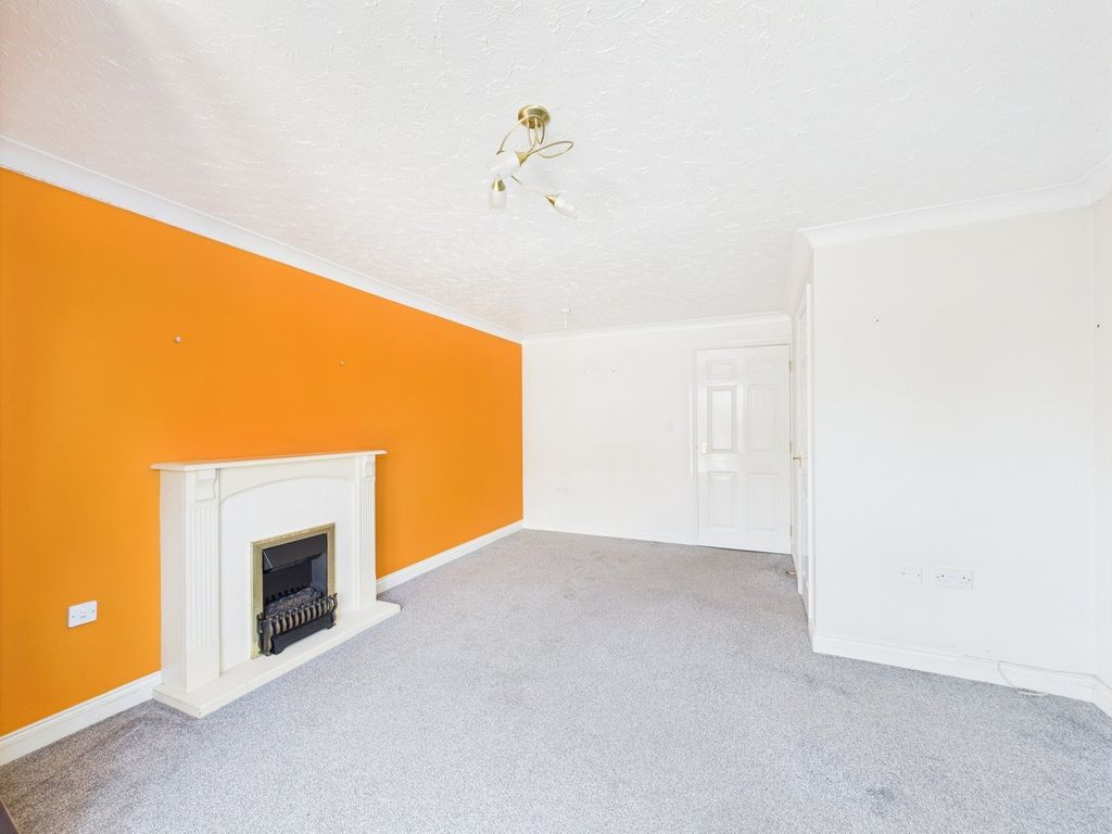 Property photo 3 of 21