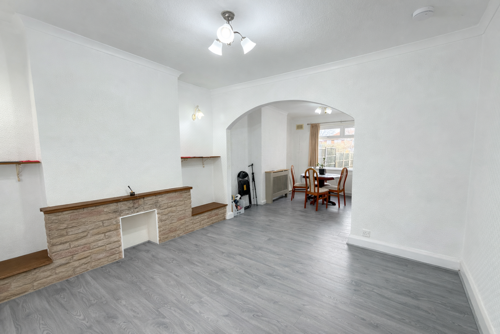 Property photo 3 of 25