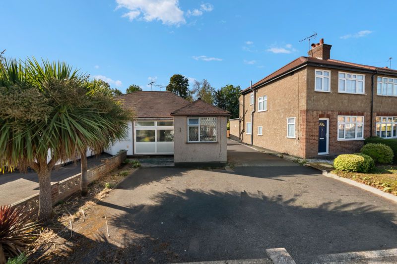 Property photo 1 of 11 Photo 8