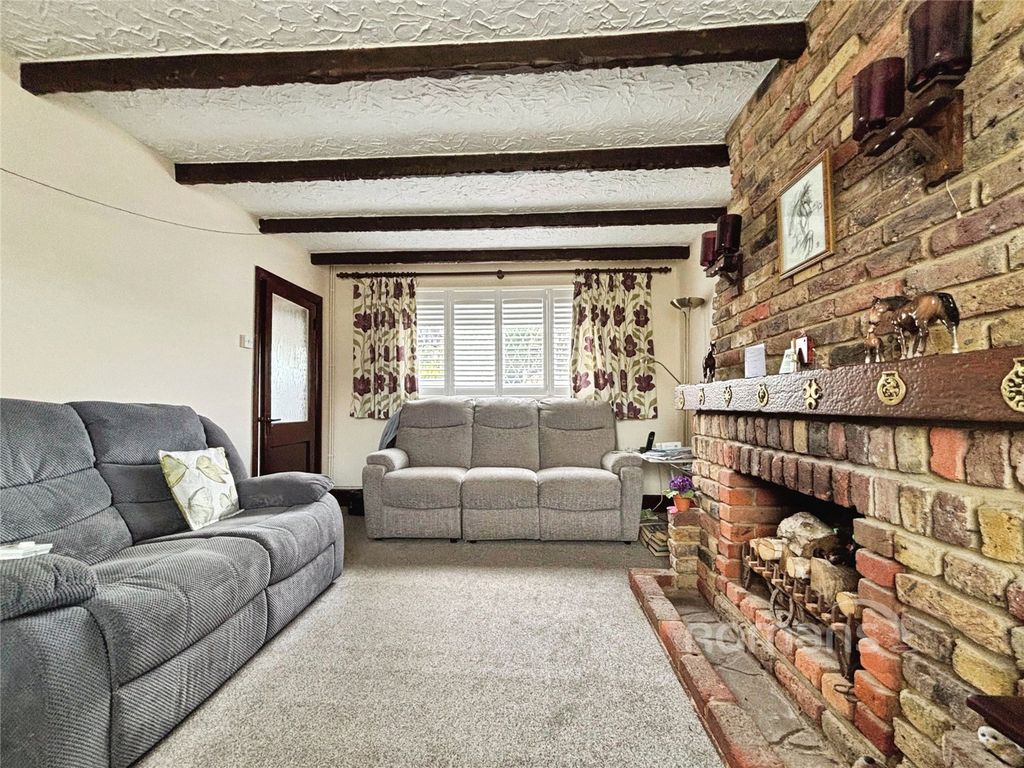 Property photo 3 of 17 Picture No. 23