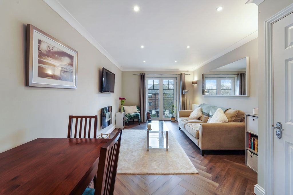 Property photo 3 of 13