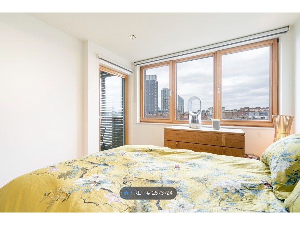 Property photo 3 of 6 Bedroom