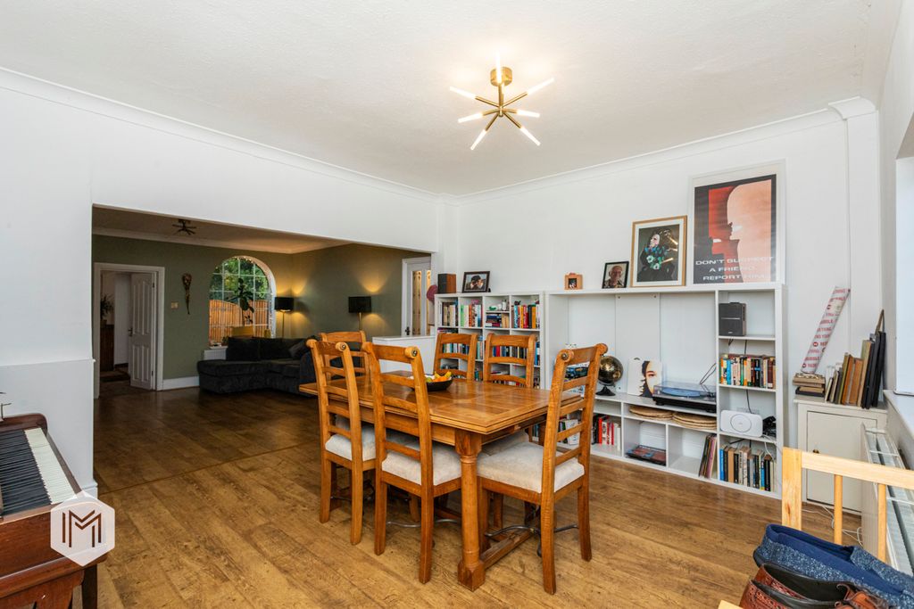 Property photo 3 of 23 Picture No. 07