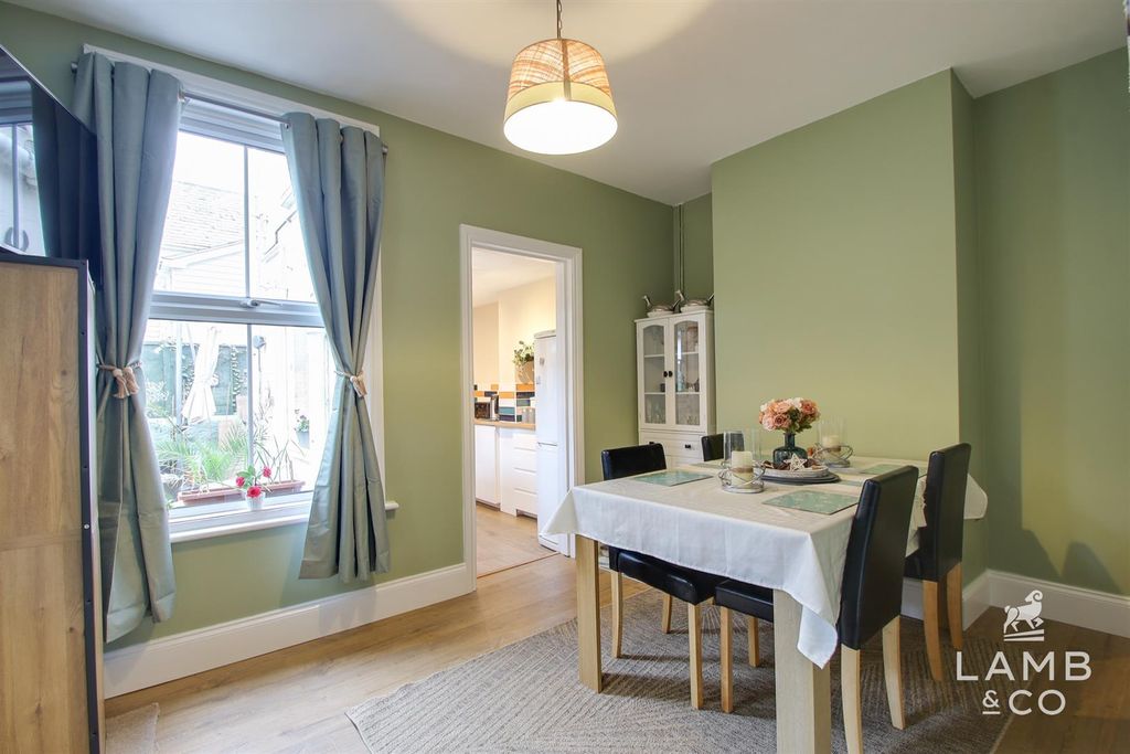 Property photo 3 of 12 Dining Room