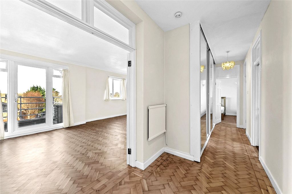 Property photo 2 of 12 Picture No. 20