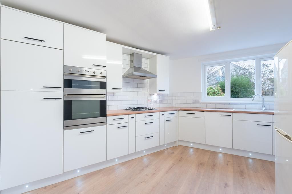 Property photo 3 of 26 Cup1436Seg Kitchen.Jpg