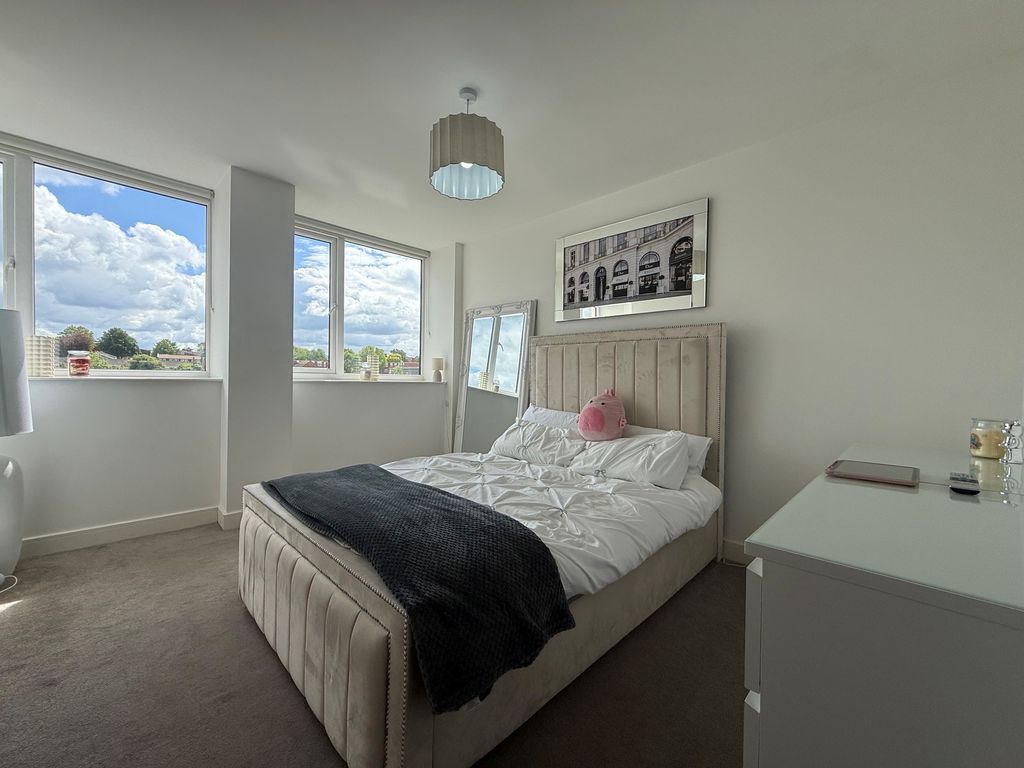 Property photo 3 of 7