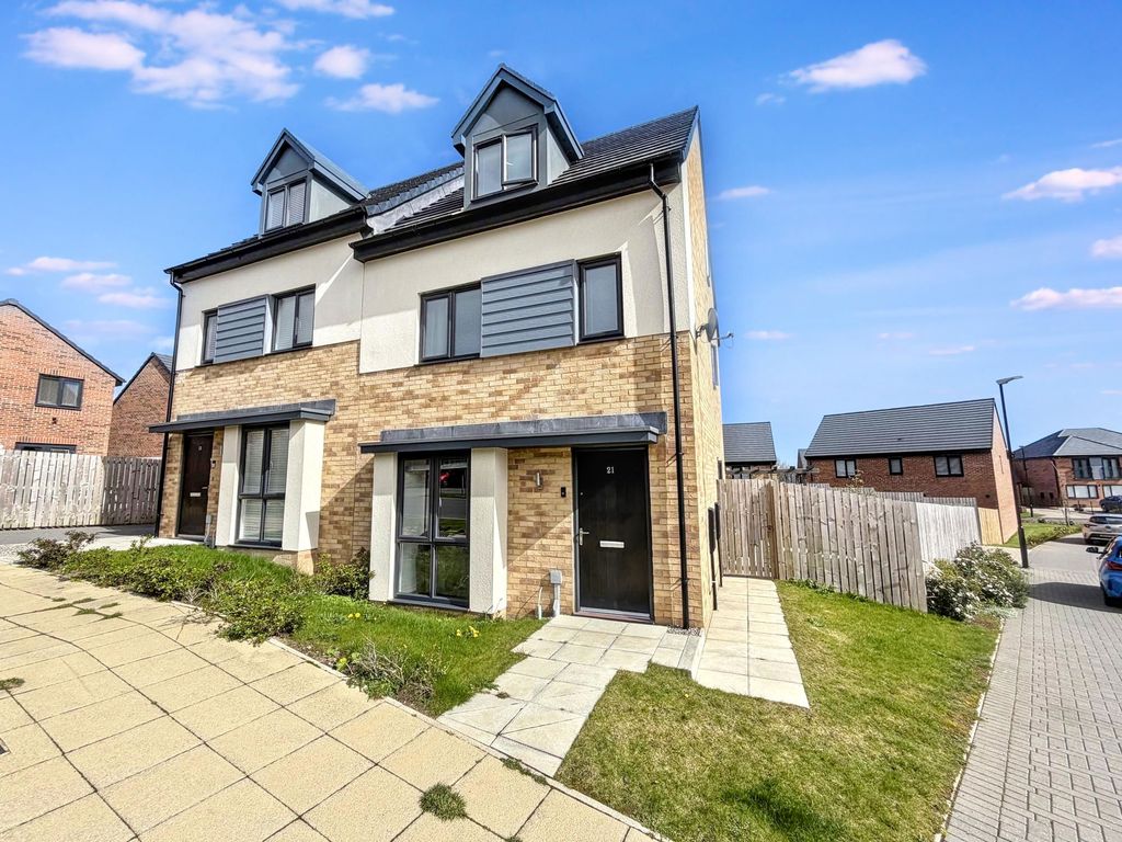 Property photo 1 of 21