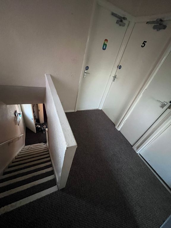 Property photo 3 of 4