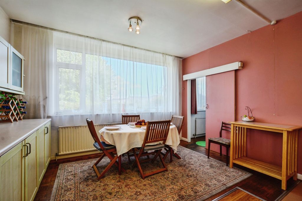 Additional image 6 of 5 bed detached bungalow for saleYoulgrave Avenue, Sutton-On-Sea, Mablethorpe LN12