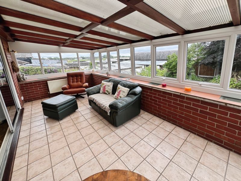 Property photo 3 of 36 Conservatory