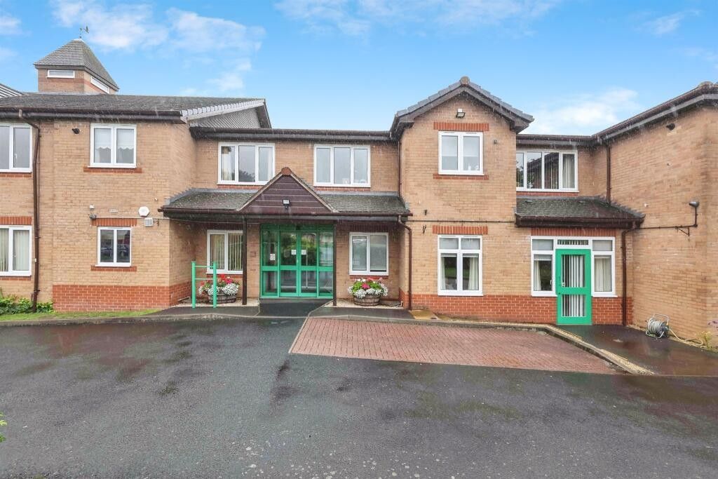 Property photo 1 of 13