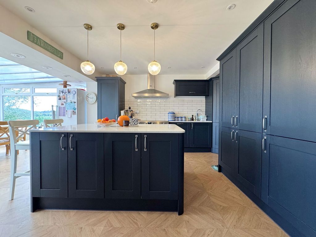 Property photo 3 of 30