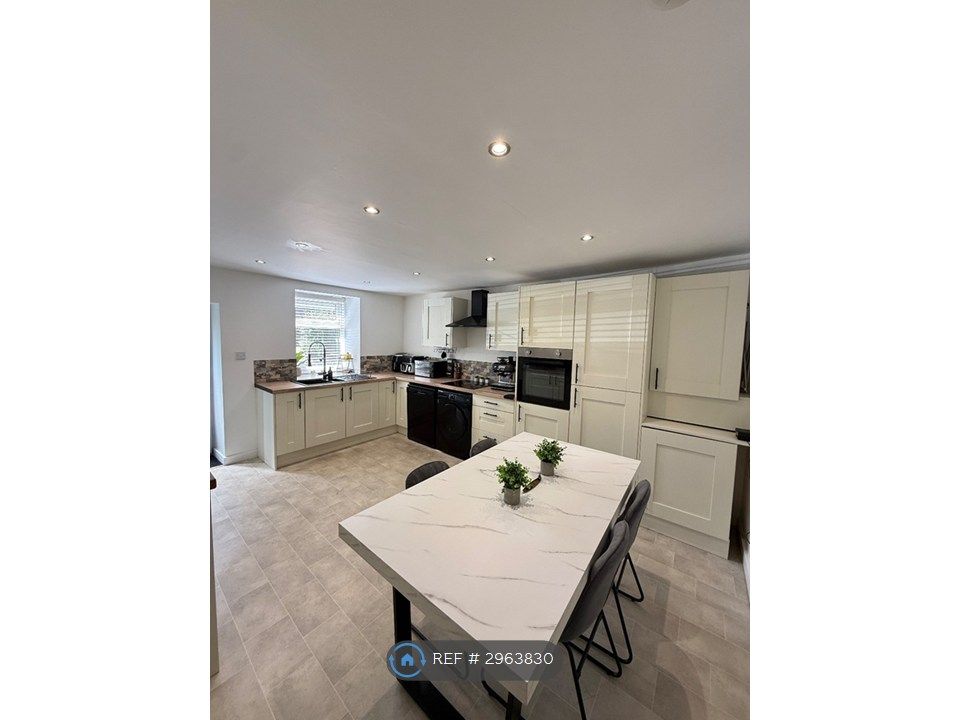 Property photo 1 of 13 Kitchen/Diner