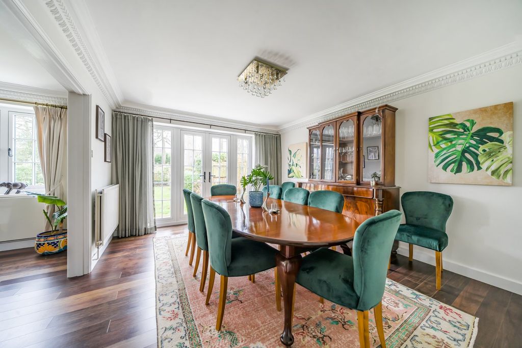 Property photo 2 of 30 Picture No. 33