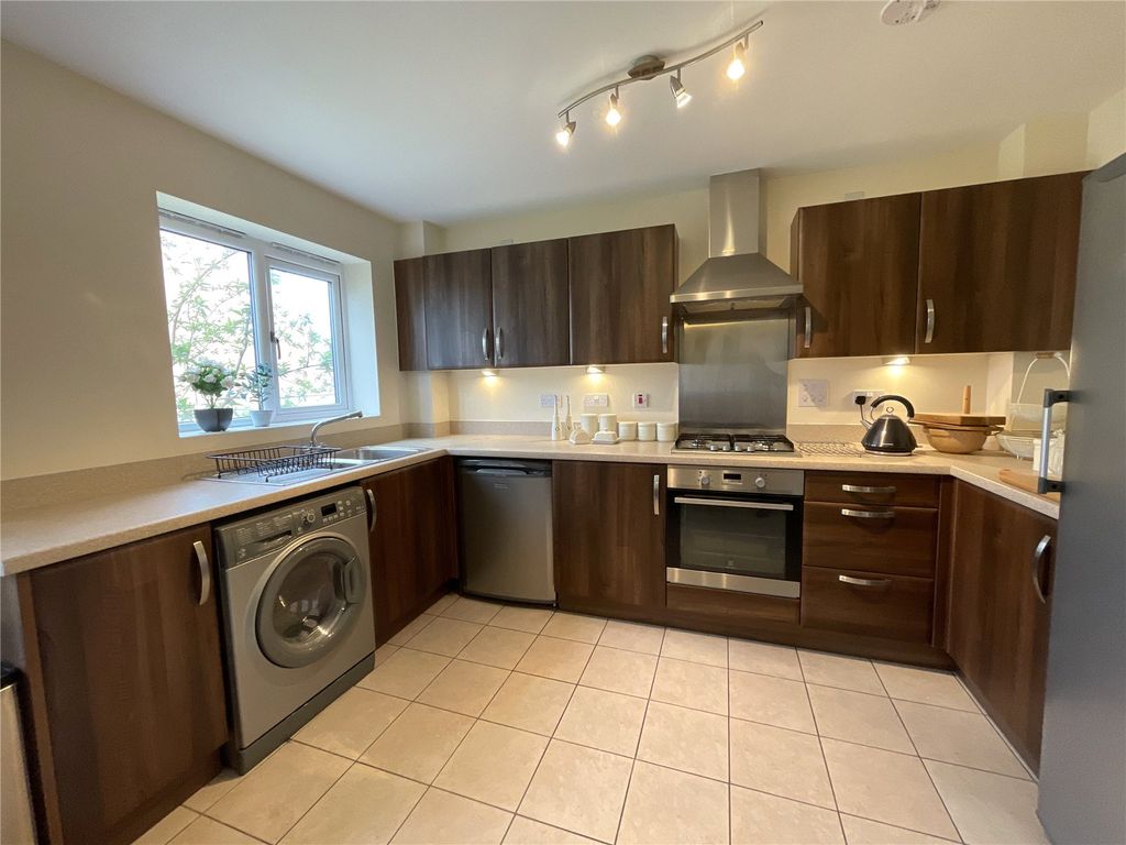 Property photo 2 of 23 Picture No. 06