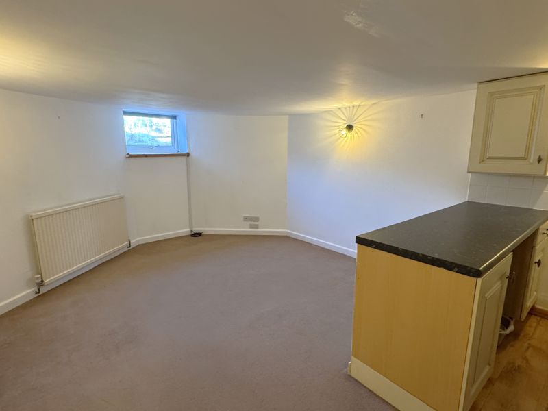 Property photo 3 of 18 Photo 3