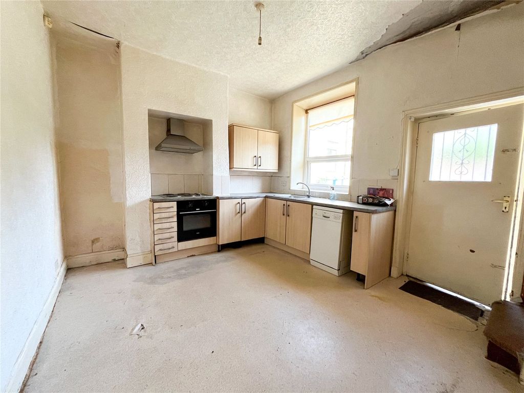 Property photo 3 of 7 Kitchen Diner