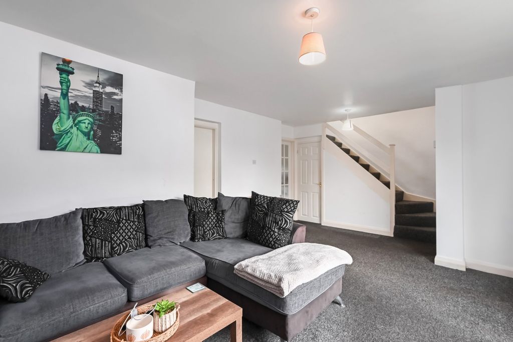 Property photo 3 of 10 Picture 3