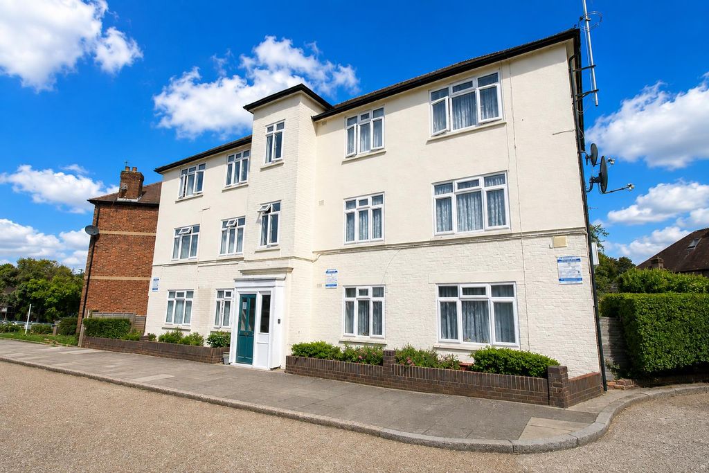 Property photo 1 of 7 1B65C2A4-8927-40Df-811B-365Fb117F7B4.Png