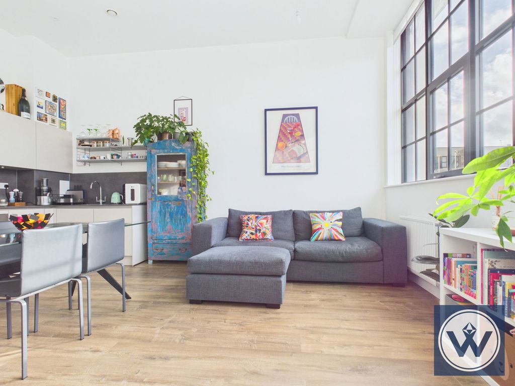 Property photo 3 of 16