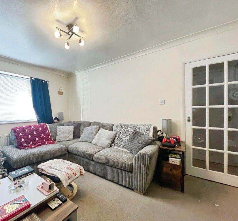 Property photo 3 of 18
