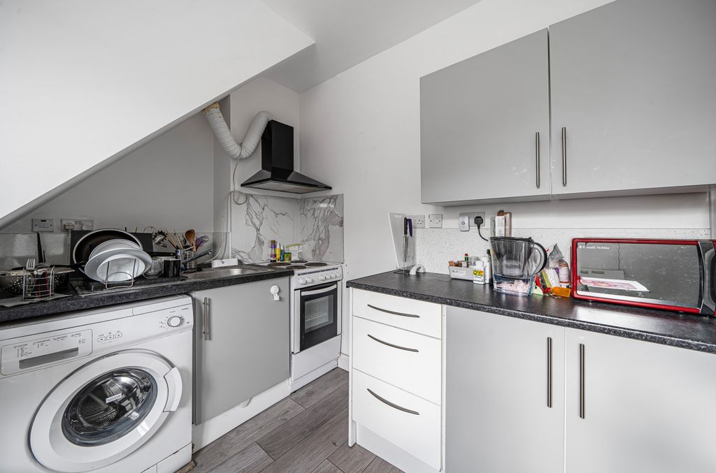 Property photo 2 of 8 988855 (2).Jpg
