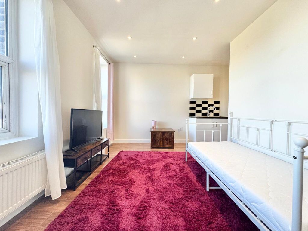 Property photo 2 of 5