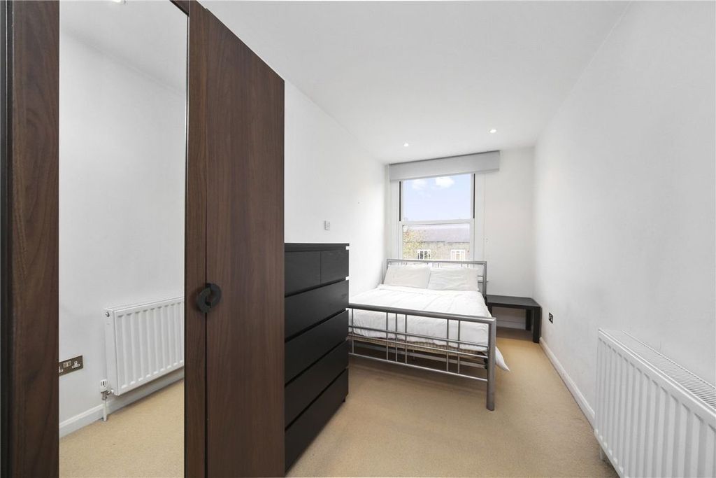 Property photo 3 of 5
