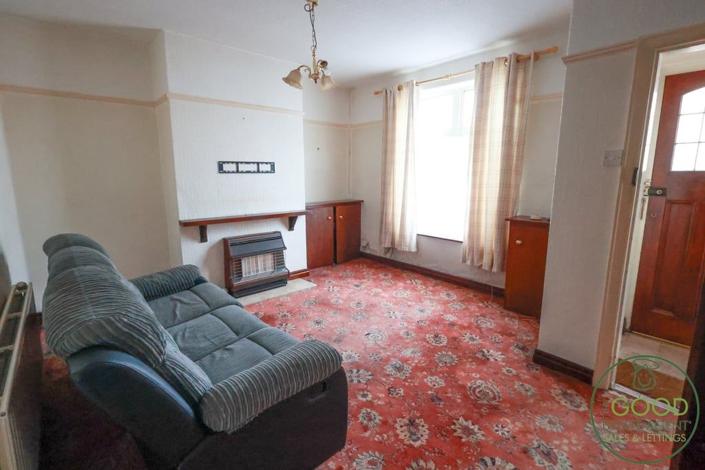 Property photo 2 of 11