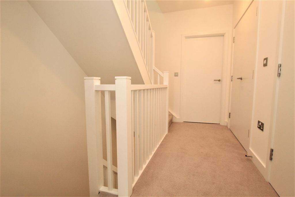 Additional image 14 of 5 bed terraced house to rentKnightly Avenue, Cambridge CB2