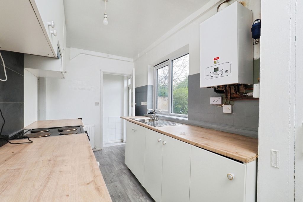 Property photo 2 of 24 Pbox-Img.Jpg