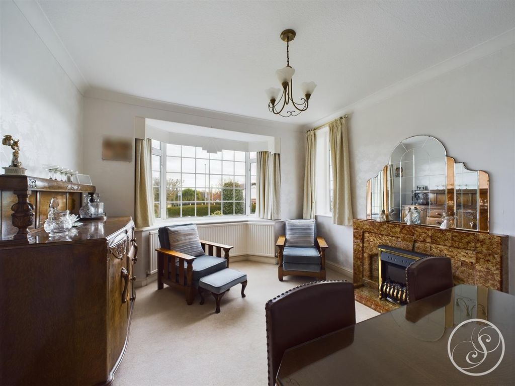 Property photo 3 of 22 Second Sitting Room