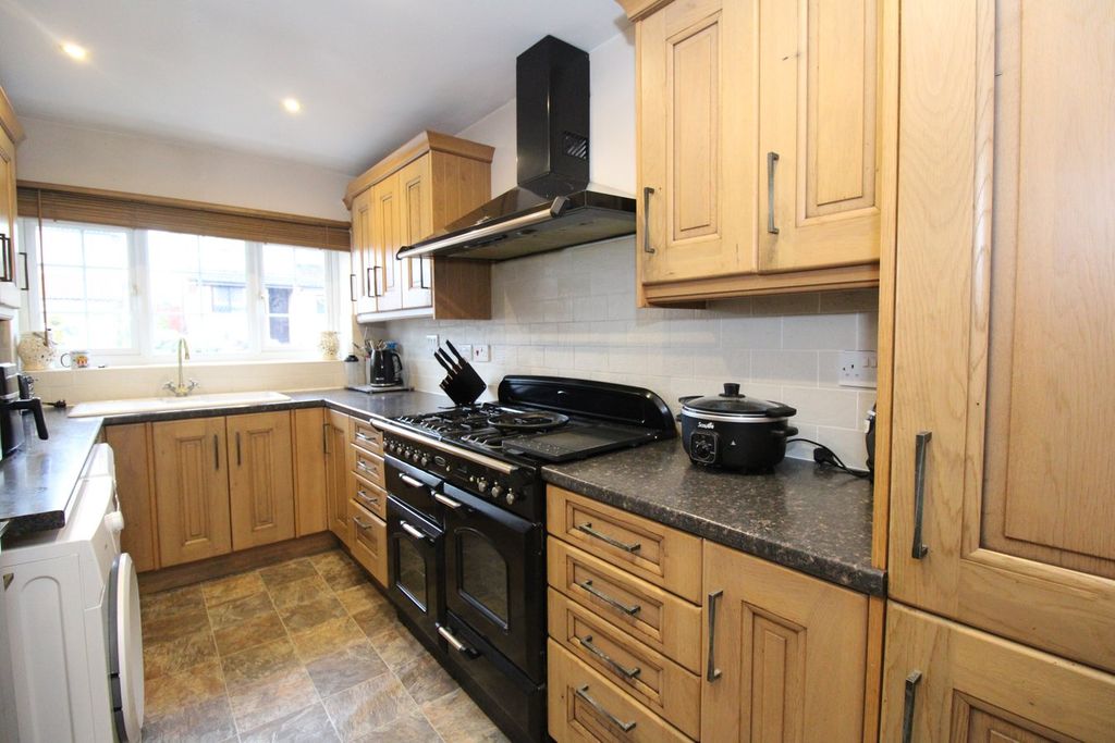 Property photo 2 of 22 Kitchen