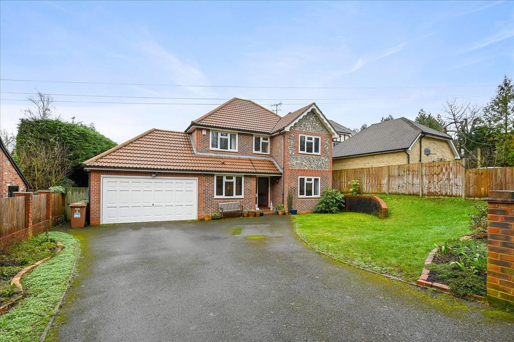 Property photo 1 of 12