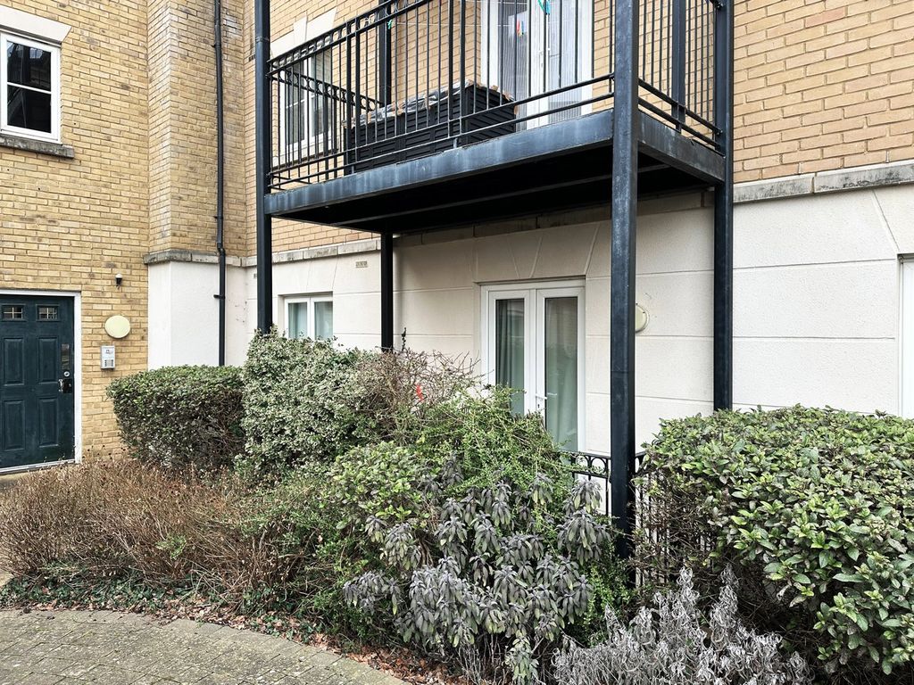 Property photo 2 of 15