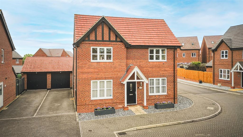 Property photo 1 of 34