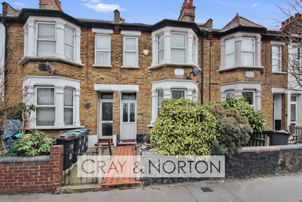 Property photo 1 of 18 Photo 1