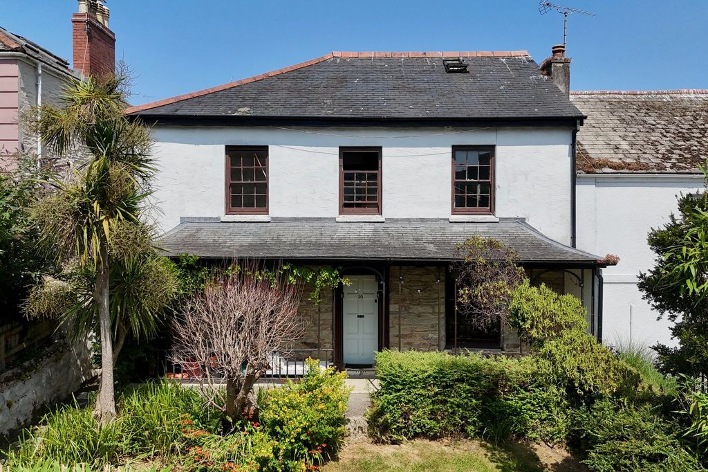 Property photo 3 of 17