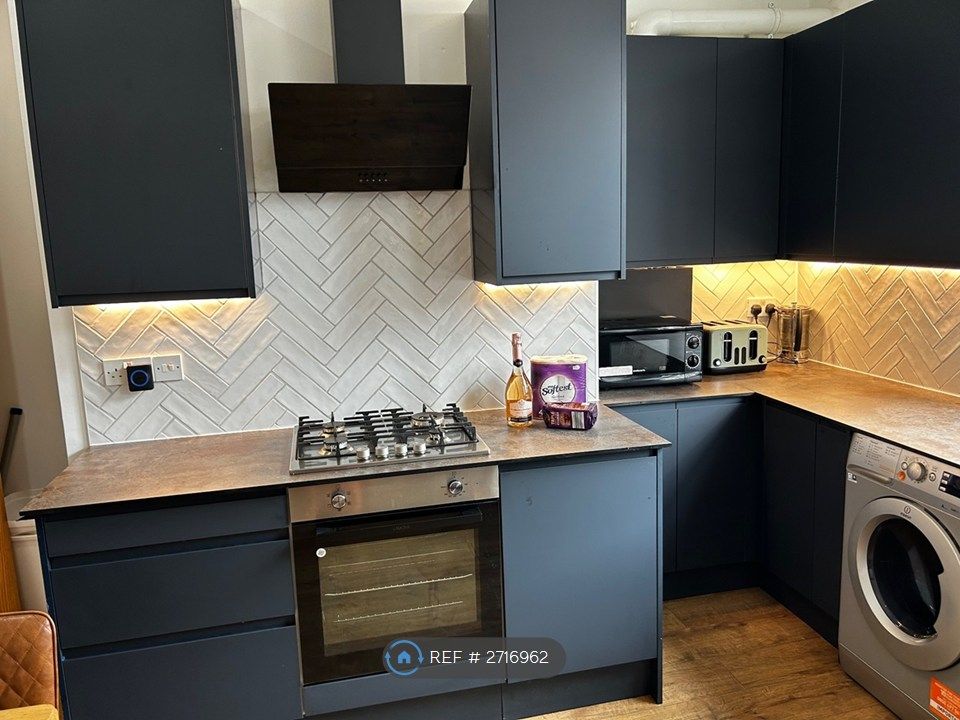 Property photo 3 of 25