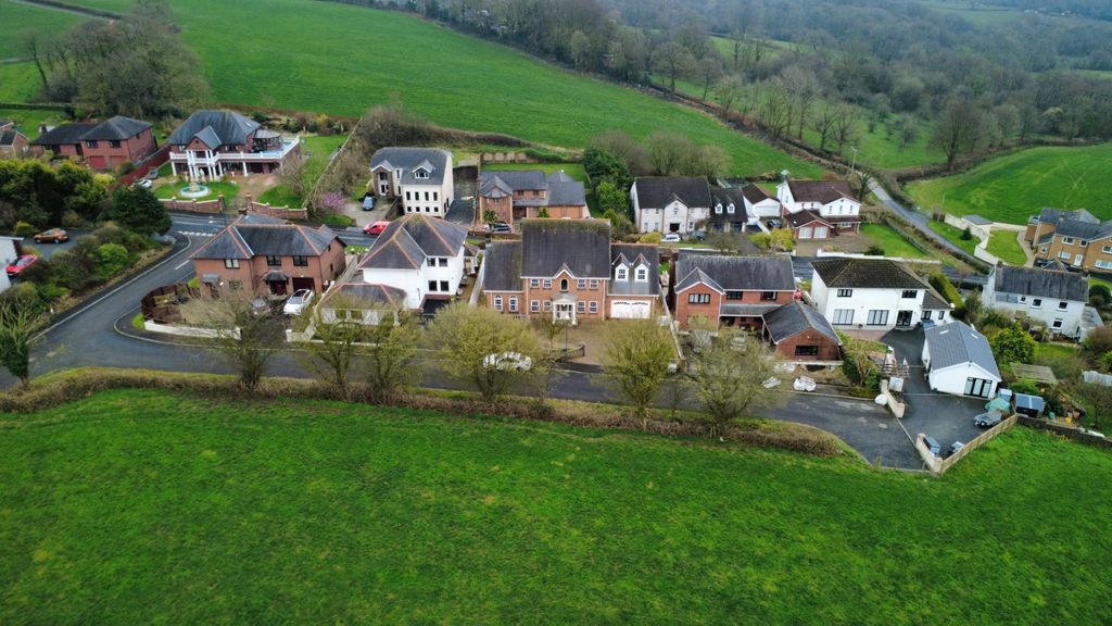 Property photo 2 of 36 4989224