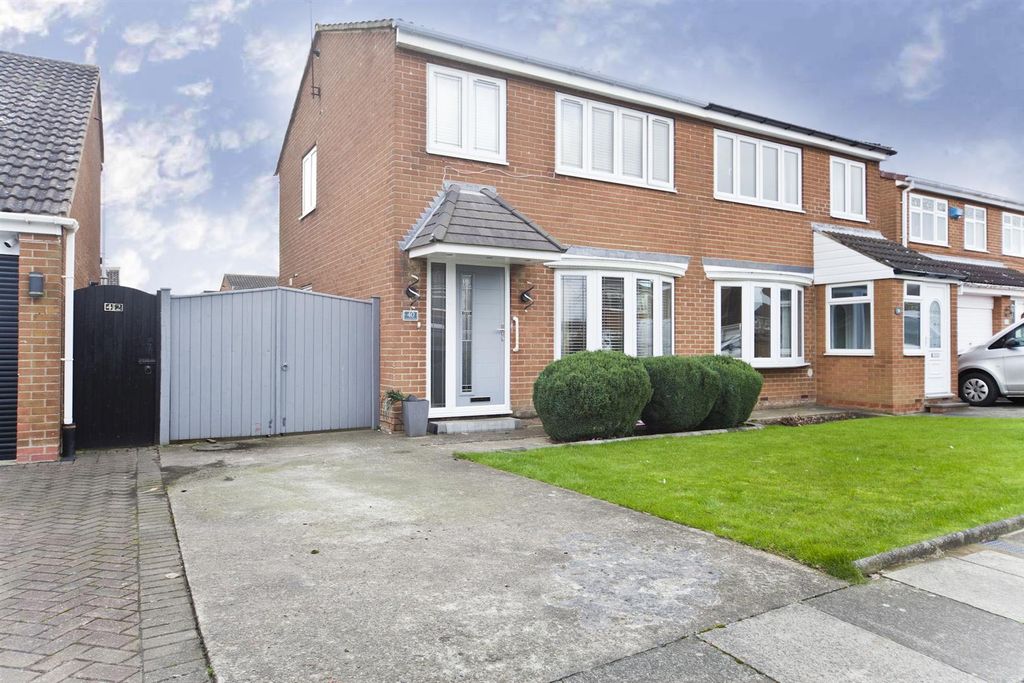 Property photo 1 of 21