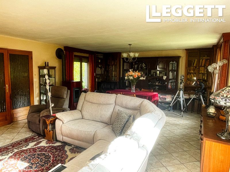 Property photo 3 of 10