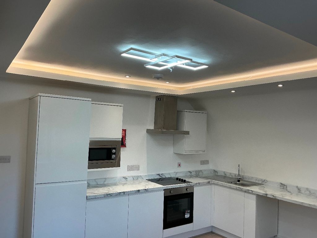 Property photo 1 of 31