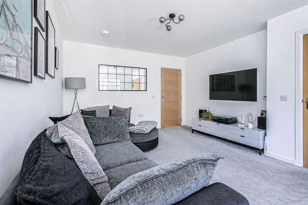 Property photo 3 of 32 7M3A2430.Jpg