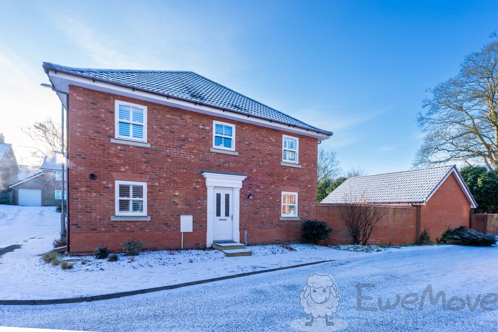 Property photo 1 of 12 Front View